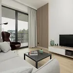 33 Forrest Shellter Apartman *