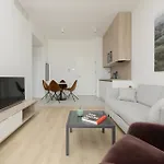 33 Forrest Shellter Apartman