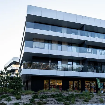 Shellter 33 Forrest Art & Design Apartment Rogowo (Gryfice)