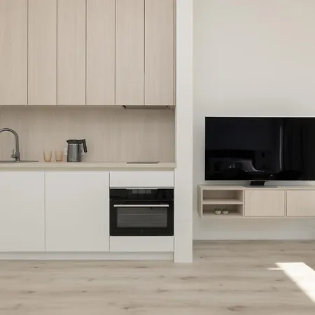 Shellter 33 Forrest Art & Design