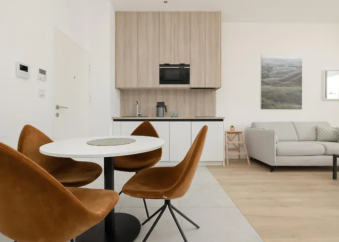 Shellter 33 Forrest Art & Design *